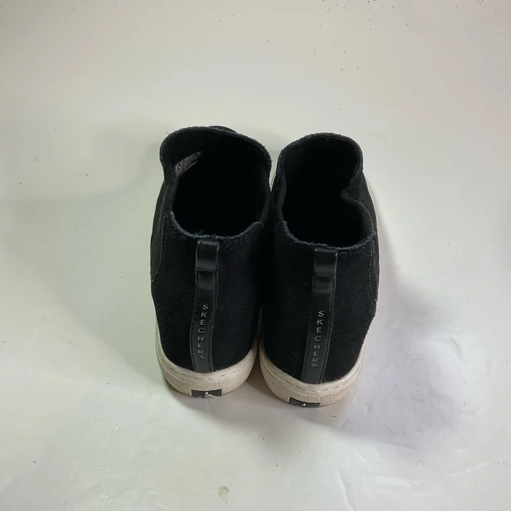 Skechers Goldie Never Tell Hidden Wedge Suede Slip On Boots Size‎ 8.5
